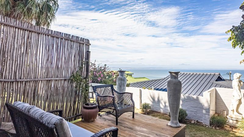 4 Bedroom Property for Sale in Santos Bay Western Cape